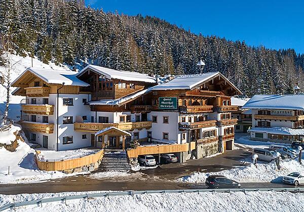 Hotel_Gru╠ênholz-004