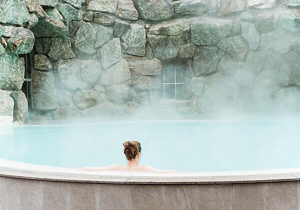 B9685762-Aussenpool-Spabereich