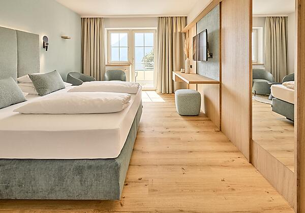 DZ 208 Schloessl mit Talblick