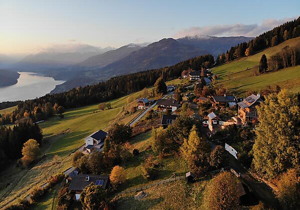 Die Mirnock Hütte,  oberhalb des Millstätter Sees