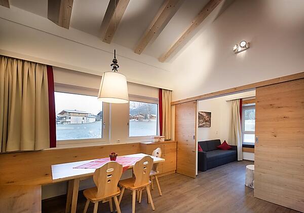 Essbereich und Wohnschlafbereich Heidelbeere_76623