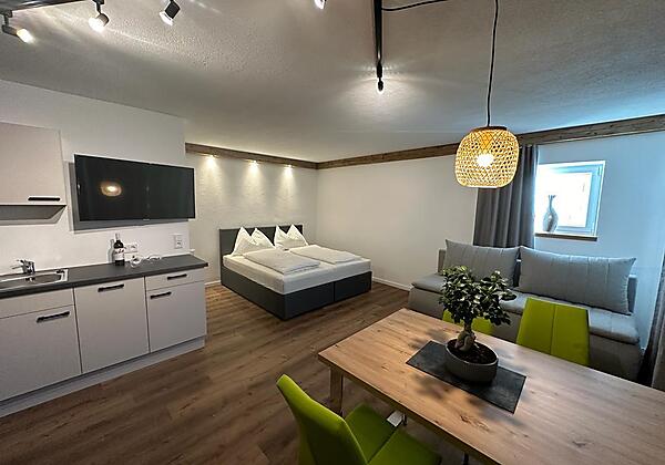 4e58475f-7531-4acb-b060-28aa330e502b