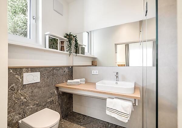 Zimmer 1 - Badezimmer