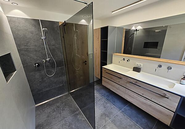 Badezimmer Erdgeschoß