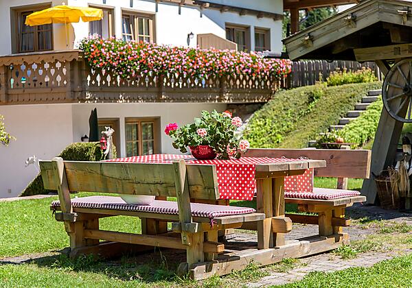 Kirchplatzl-leutasch-olympiaregion-seefeld