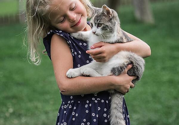 Unsere Sissi kuschelt gerne
