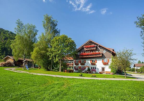 Unser Haus mit großem Garten