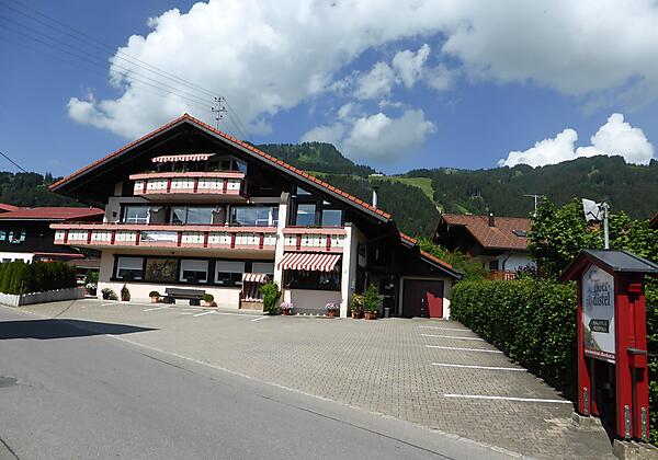 Außenansicht Haupthaus -Sommer-