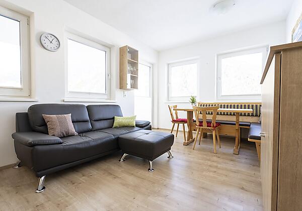 44e72ce2-d048-4e95-9919-0caa115aa1e6