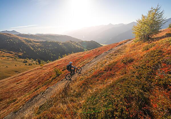 ebike-golzentipp-bergwiesentrail-herbst23-c-peter-