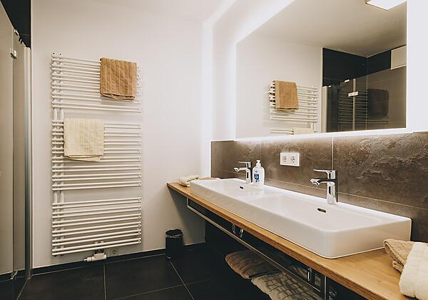 4_Apartments_Goldbergblick_bathroom