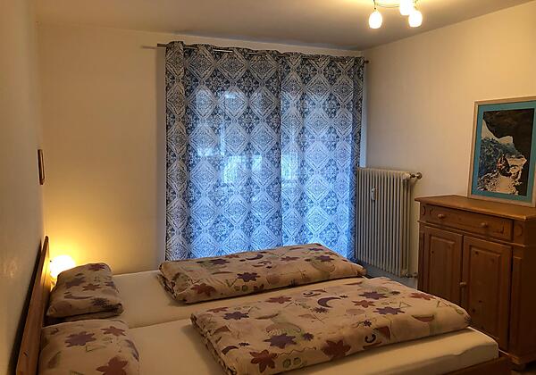 Schlafzimmer 2