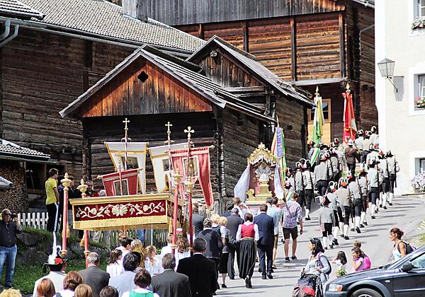 Prozession in Obertilliach