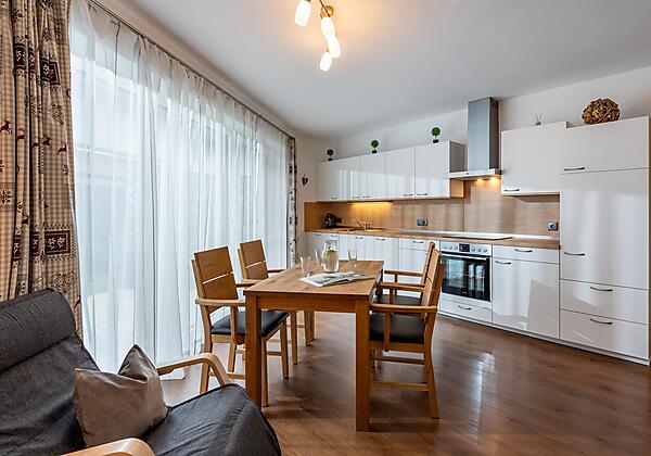 Ferienwohnung_Riedmann_Dorf_37c_Soell_07_2025_Wohn