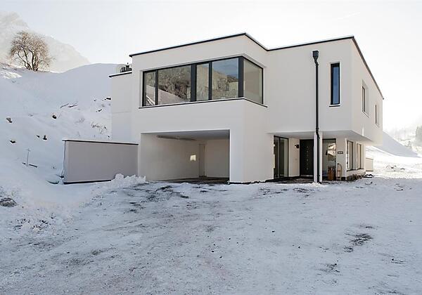 Haus Robi Winter Eingang