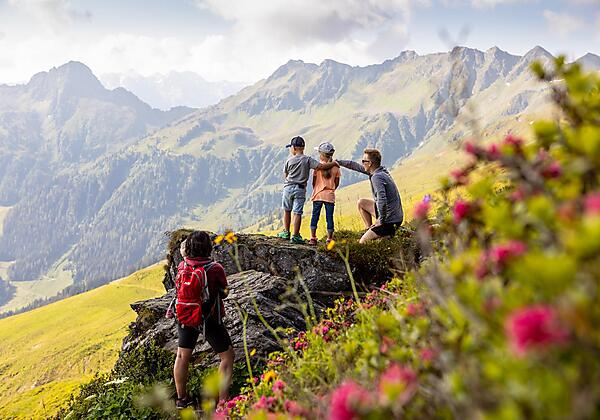 Family Wandern Wiedersberhorn_Alpbachtal Tourismus