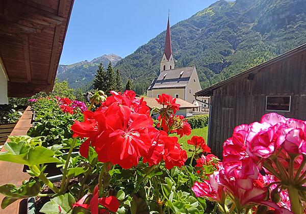Balkon Aussicht Richtung Kirche