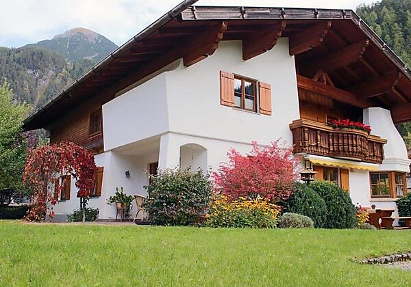 fewo_sonja_hausansicht_stablalm_1030x687