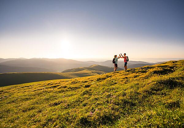 Wandern auf den sanften Graskuppen der Nockberge