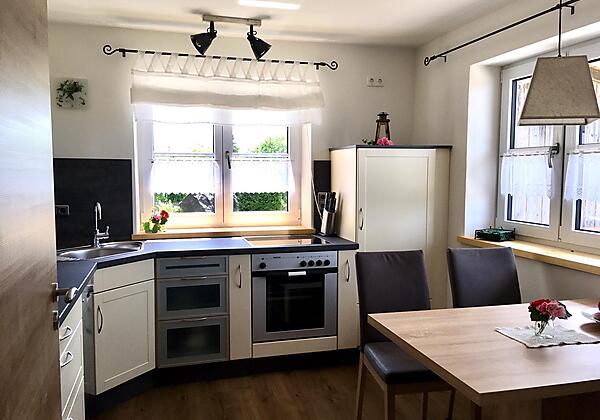 Fewo. Sunnesidde Küche mit Herd-Ceranfeld