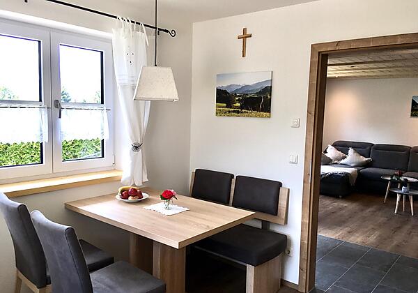 Fewo. Sunnesidde Küche mit Sitzgruppe