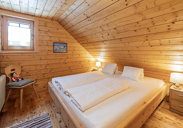 Zirbenhütte Schlafzimmer_by_Gert_Perauer