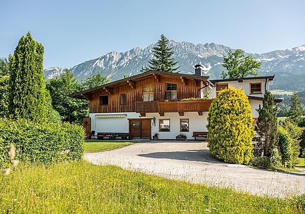 Gästehaus  mit Parkplatz