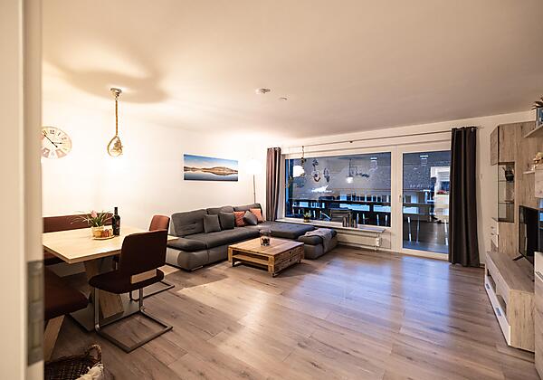 Wohn-Essbereich (inkl. Schlafcouch)