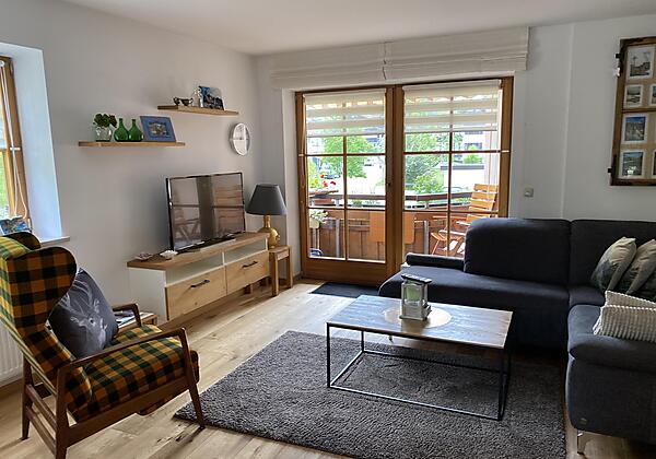 19D3BE9E-6D50-4D83-B6D3-10E24E747A4D