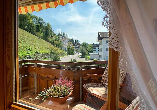 Fewoamgribesgraben_Ausblick_Wohnzimmer