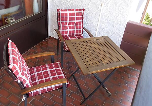 Überdachter Westbalkon