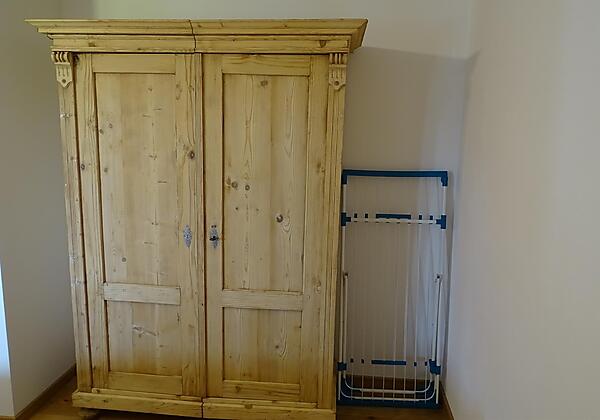 Schrank im Schlafzimmer