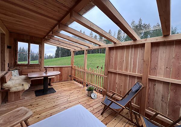 C9E4F143-CFAF-450B-94EE-A98472378A2F