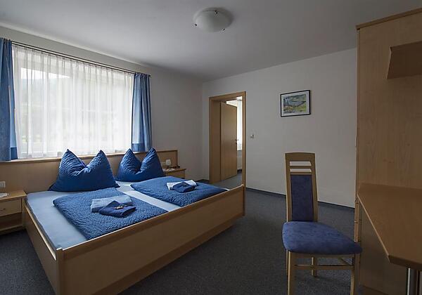 1. Schlafzimmer Wg.1