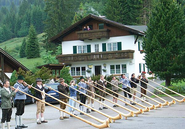 Alphornjade Weckruf am Morgen