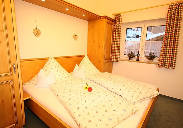 Fewo Alpenrose Schlafzimmer 2