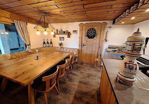 Aufenthaltsraum / Kellerbar