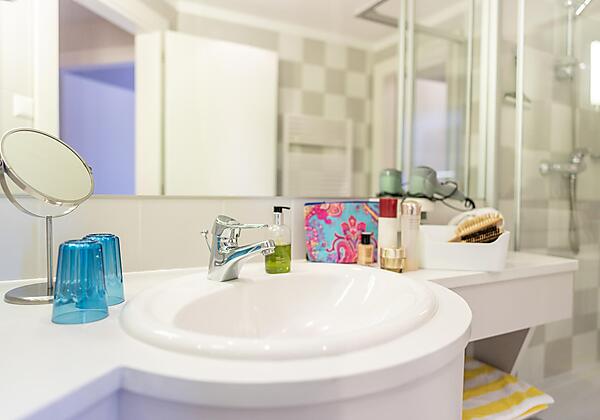 Badezimmer_Maibrunn_Detail2