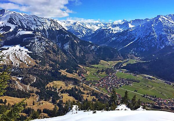 Blick vom Hirschberg auf Bad Oberdorf