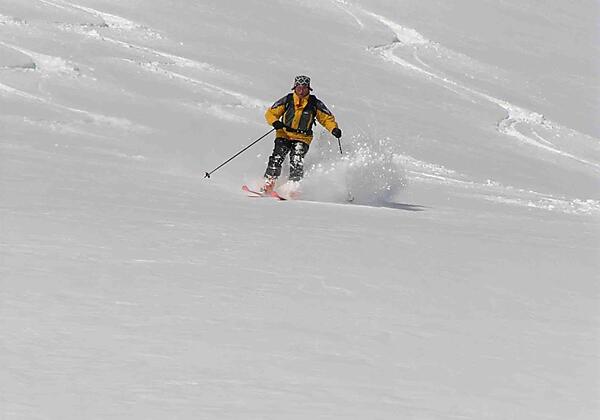 der Chef beim Tiefschneefahren am Hundstein