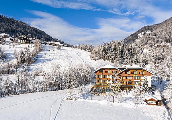 hotel_winter_skipiste (8)