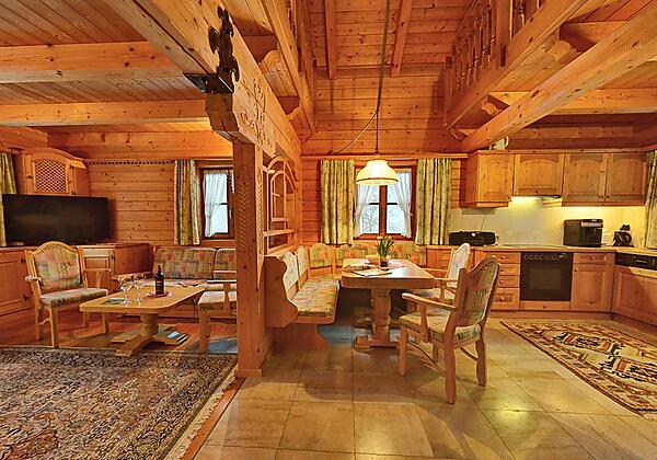 Küche und Wohnbereich