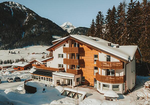 Glüxplatzl Hausansicht Süden Winter