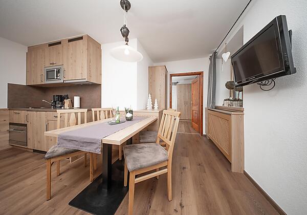 Küche mit Wohn- Essbereich - Appt. Sonnwend