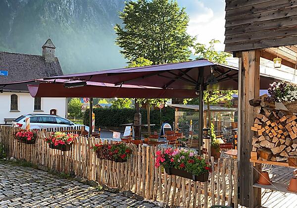 Sonnenterrasse am Abend