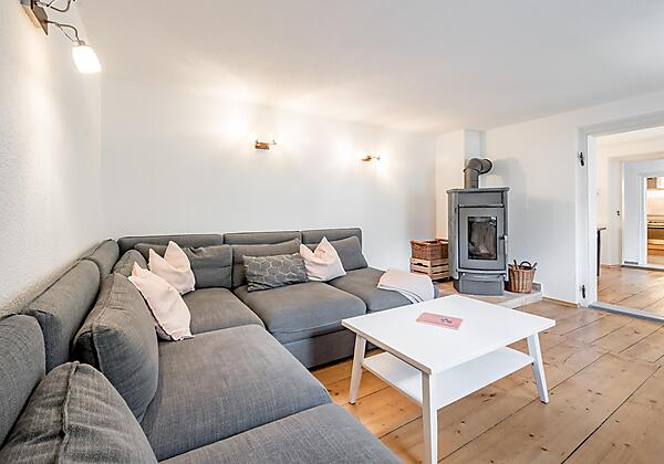 Wohnzimmer mit Kaminofen