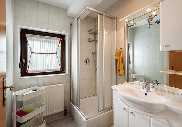 Haus_Auebach_Buchau_1_Ellmau_Appartement_Kathi_Bad