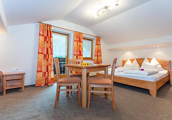 zimmer-fruechstueck-lofer-urlaub-2639