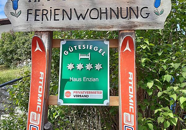 Auszeichnung mit 4 Enzian