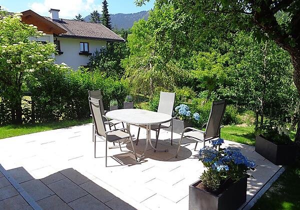 Terrasse von unserem Haus